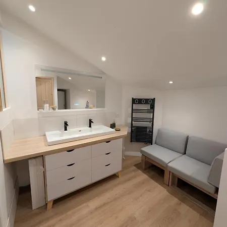 De Campagne Avec Privatif Saint-Sauvant (Vienne)